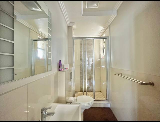 2 BEDROOM APARTMENT FOR SALE IN UMHLANGA CENTRAL